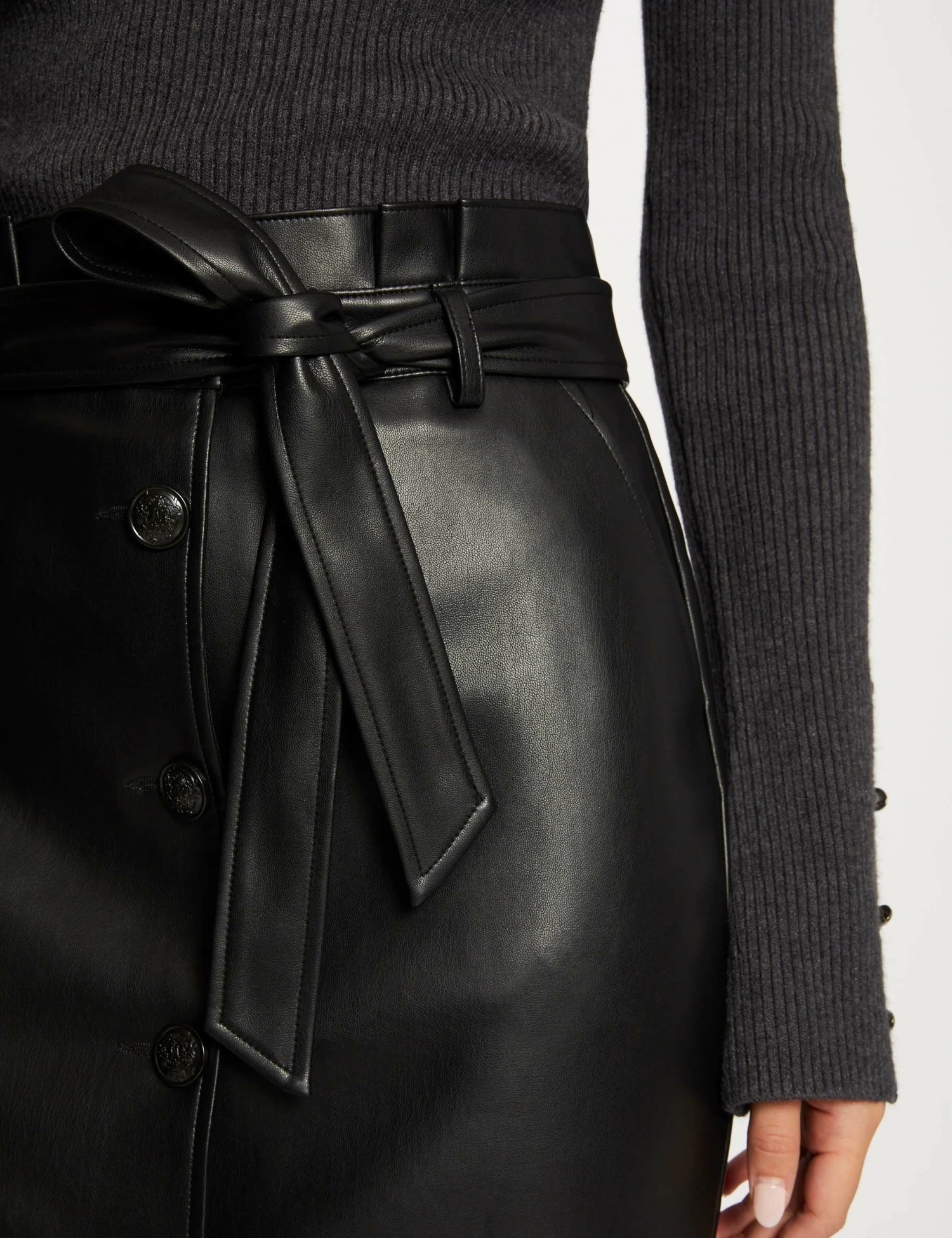 Jupe Droite Ceinturée Simili Cuir Noir Femme – Image 5