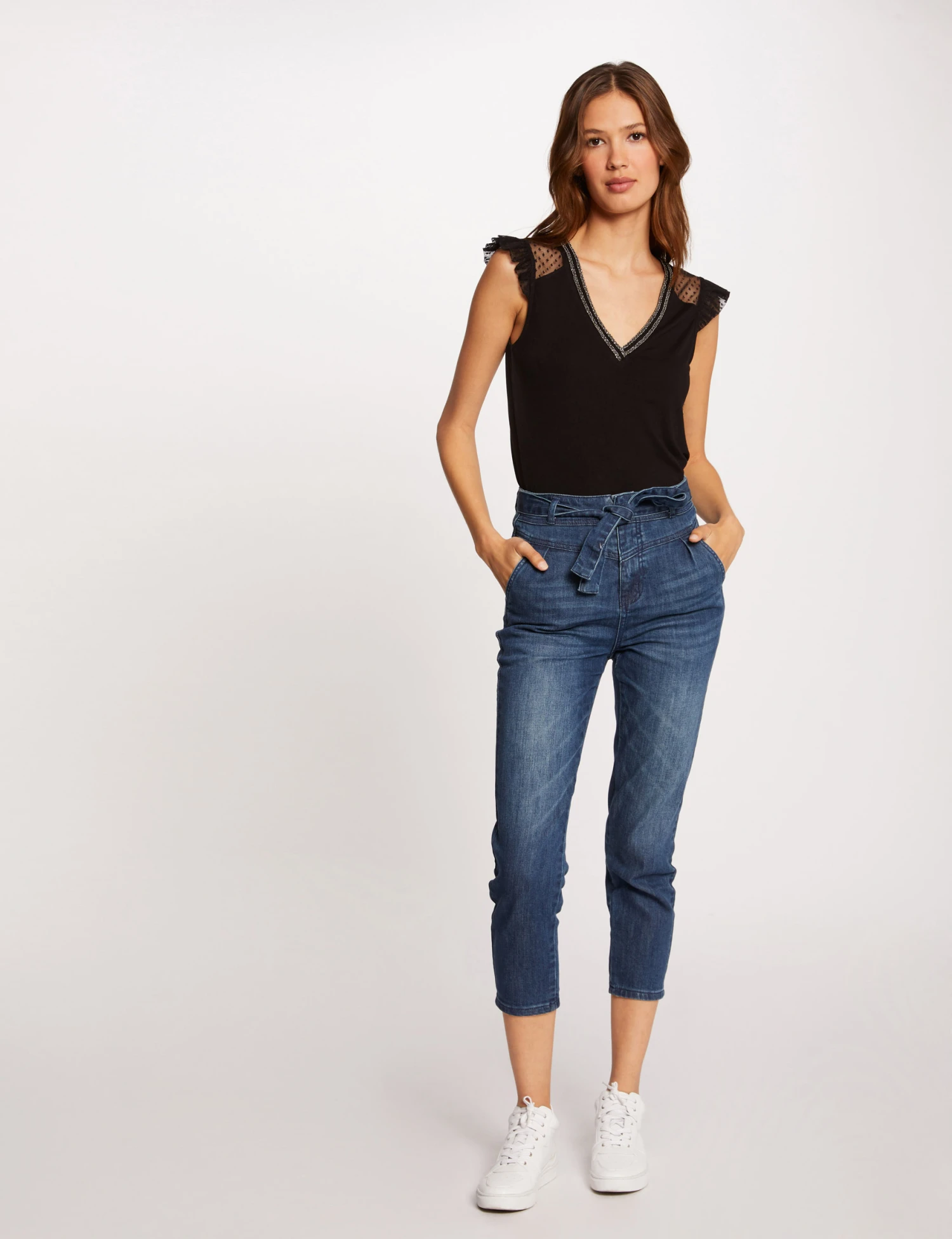 T-shirt Manches Courtes à Plumetis Noir Femme – Image 3