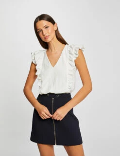 T-shirt Manches Courtes Brodé à Volants Ecru Femme